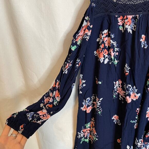 XHILARATION‎ Longsleeve Cold Shoulder Dark Floral Navy Dress Lace Extra Small XS - Picture 2 of 4